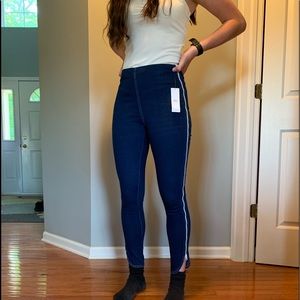 BRAND NEW Urban Outfitters jeans w/ zippers 50%OFF